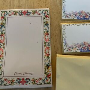 Florentine notes set with Floral Designs. Note pad & 7 small notes w. Envelopes